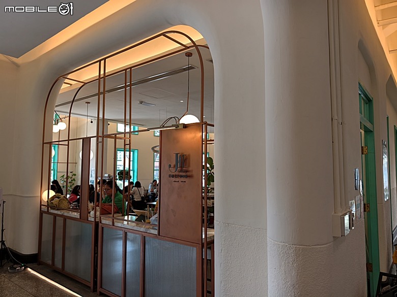 嘉義市立美術館、嘉義文化創意產業園區、嘉義城隍廟、嘉義市郵便局、文化路夜市，外掛美味可口的林聰明沙鍋魚頭、還有繁花似錦的臺南白河蓮花公園 — 2026 端午連假次日遊