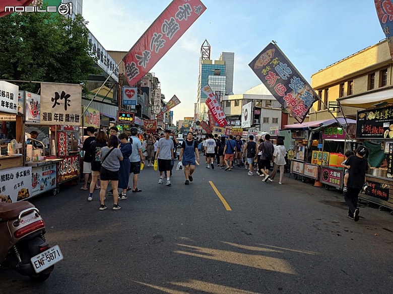 嘉義市立美術館、嘉義文化創意產業園區、嘉義城隍廟、嘉義市郵便局、文化路夜市，外掛美味可口的林聰明沙鍋魚頭、還有繁花似錦的臺南白河蓮花公園 — 2026 端午連假次日遊