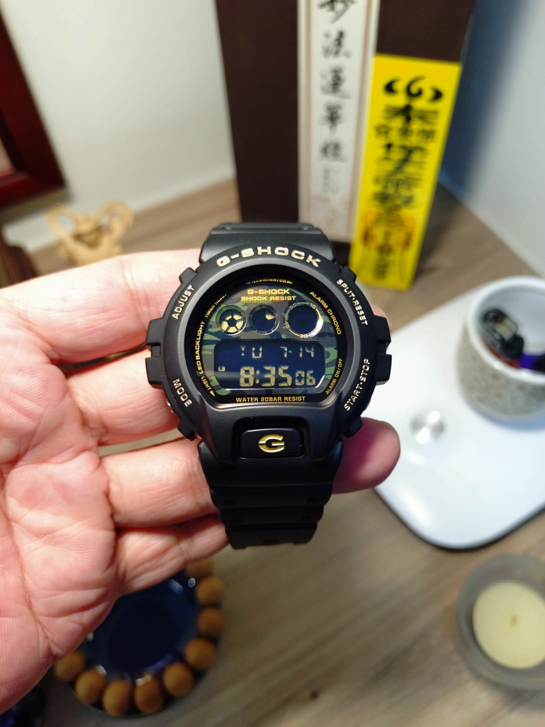 開箱：G-SHOCK 黑金迷彩 DW-6900CF