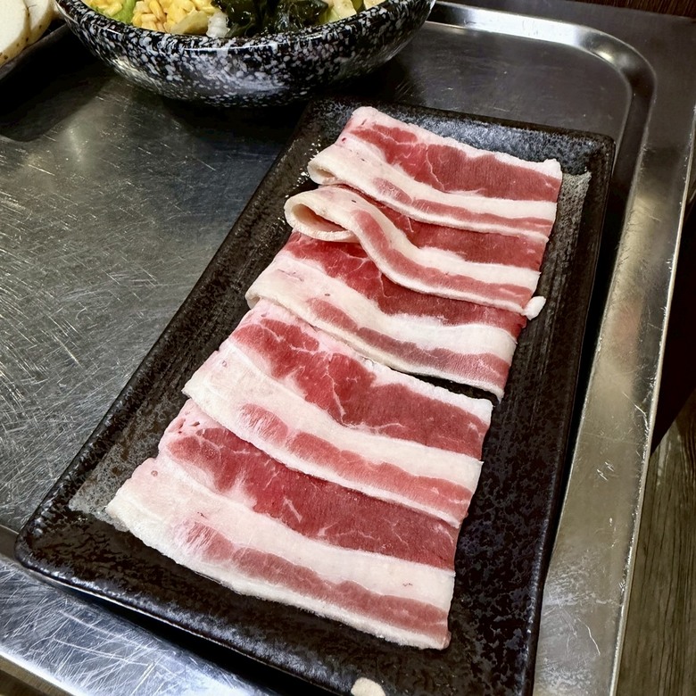 【食記】高雄燒肉推薦｜開到凌晨1點，晚下班也吃得到