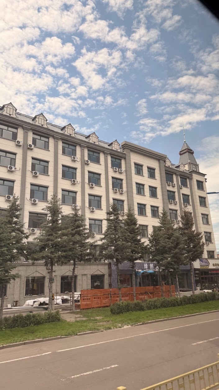 在台灣, 為何連最簡單的住都那麼的難?