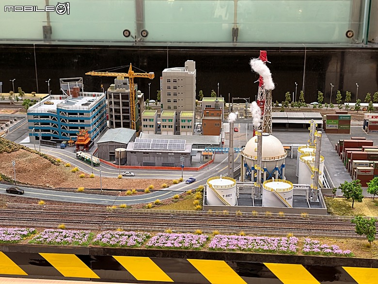 2026年懷舊鐵道場景模型展 in SOGO天母店，附掛吃吃喝喝之 魚君 さかなくん 天母SOGO店之週三鮭魚迴游日半價活動