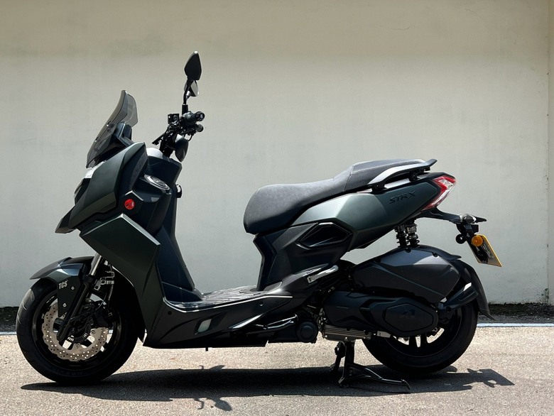 一氣呵成買入STR X，看完車、下訂、幾天後領車