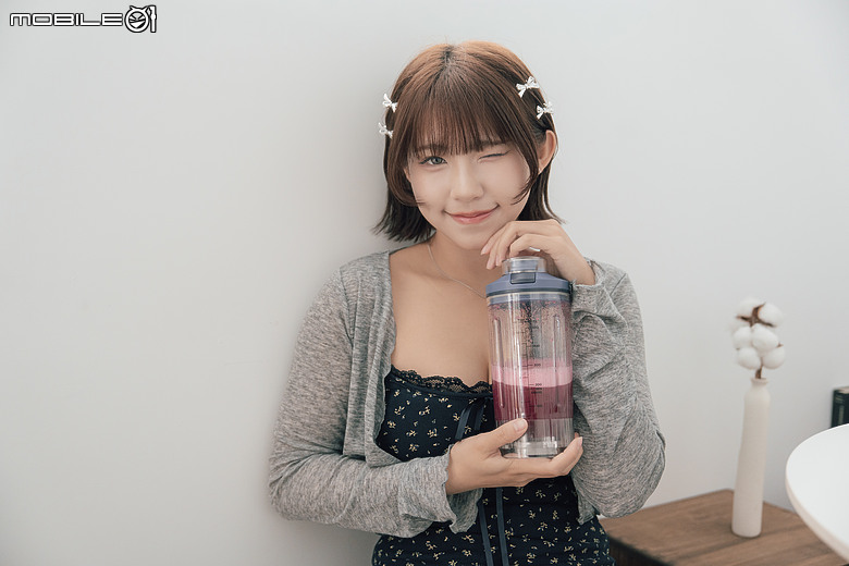 Ninja Blast Max 無線調理機｜650ml 大容量、無線碎冰，果昔走到哪打到哪