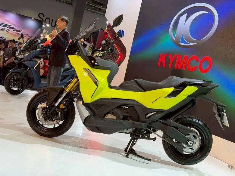 2026重機展週一逛展心得,順便看了光陽發表會與 CV-X45 實車