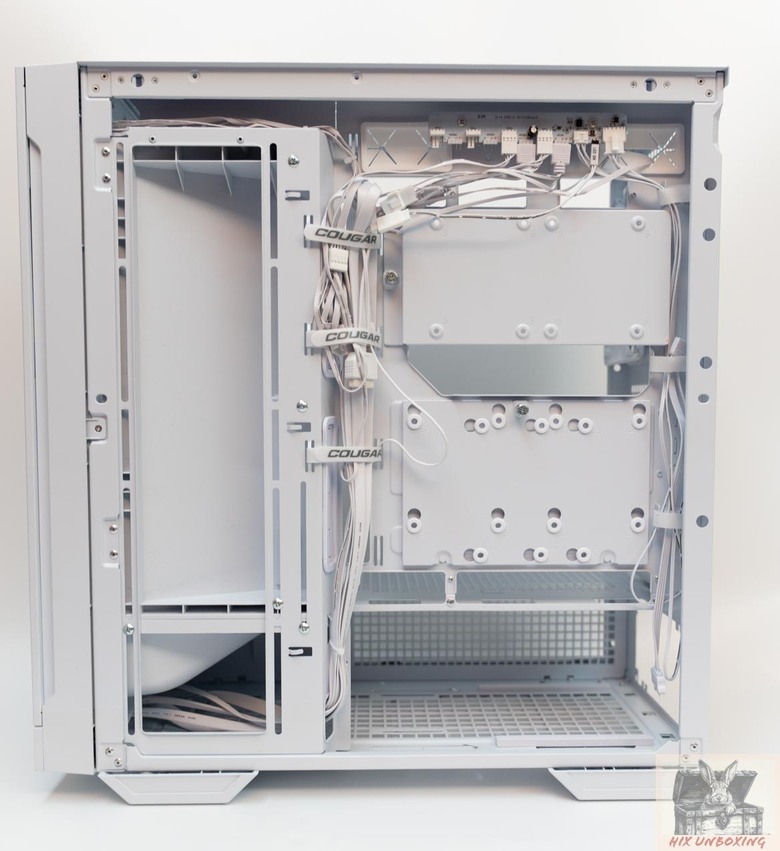 冷冽的雙颶風 COUGAR MX600 MAX機殼