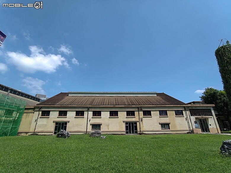 嘉義市立美術館、嘉義文化創意產業園區、嘉義城隍廟、嘉義市郵便局、文化路夜市，外掛美味可口的林聰明沙鍋魚頭、還有繁花似錦的臺南白河蓮花公園 — 2026 端午連假次日遊