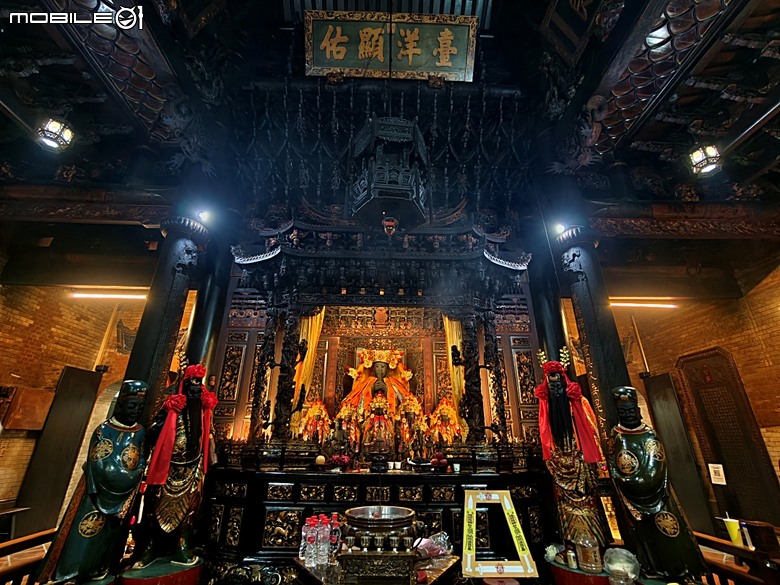 嘉義市立美術館、嘉義文化創意產業園區、嘉義城隍廟、嘉義市郵便局、文化路夜市，外掛美味可口的林聰明沙鍋魚頭、還有繁花似錦的臺南白河蓮花公園 — 2026 端午連假次日遊
