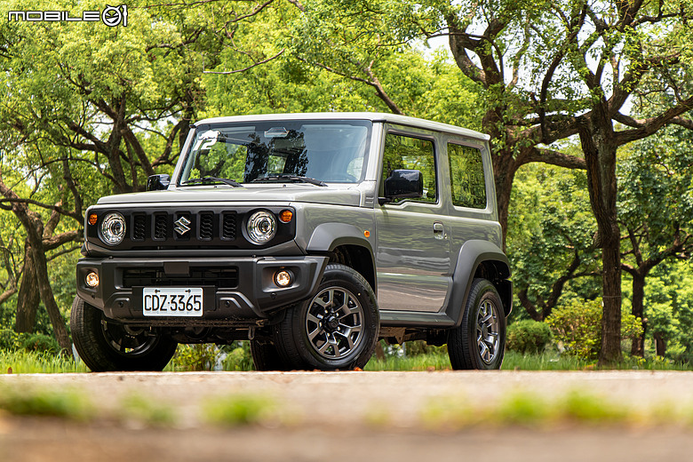 Suzuki Jimny 新年式試駕|補齊ACC、價格凍漲,不再只是任性的大玩具!