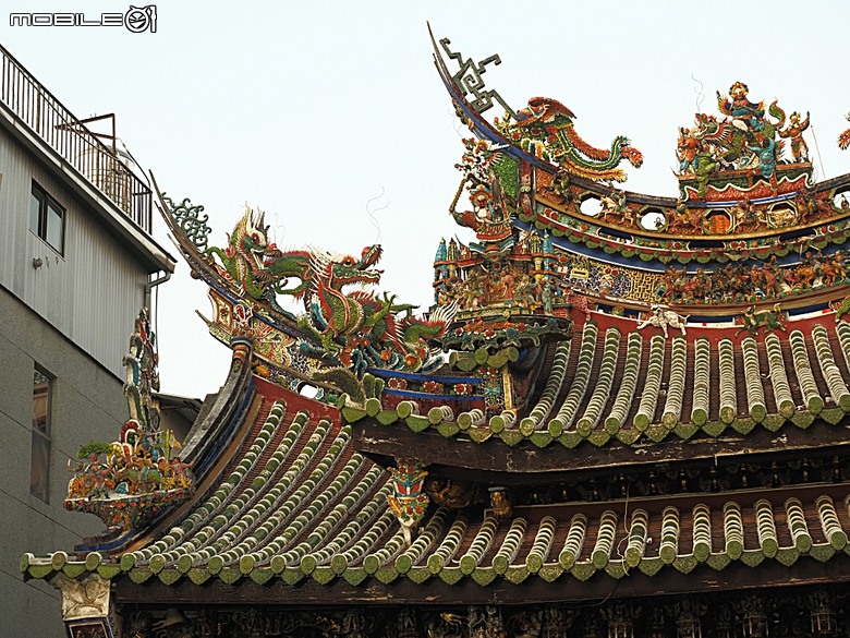 嘉義市立美術館、嘉義文化創意產業園區、嘉義城隍廟、嘉義市郵便局、文化路夜市，外掛美味可口的林聰明沙鍋魚頭、還有繁花似錦的臺南白河蓮花公園 — 2026 端午連假次日遊
