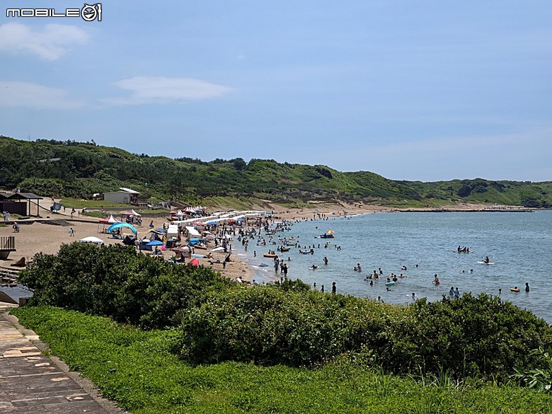 沙灘皮克敏探索之新北市篇 — 萬里海水浴場、金山中角、貢寮福隆海水浴場、石門白沙灣、三芝淺水灣、淡水沙崙、淡江大橋,還有Bossa Nova巴莎諾瓦海景餐廳與依海廚房之吃吃喝喝