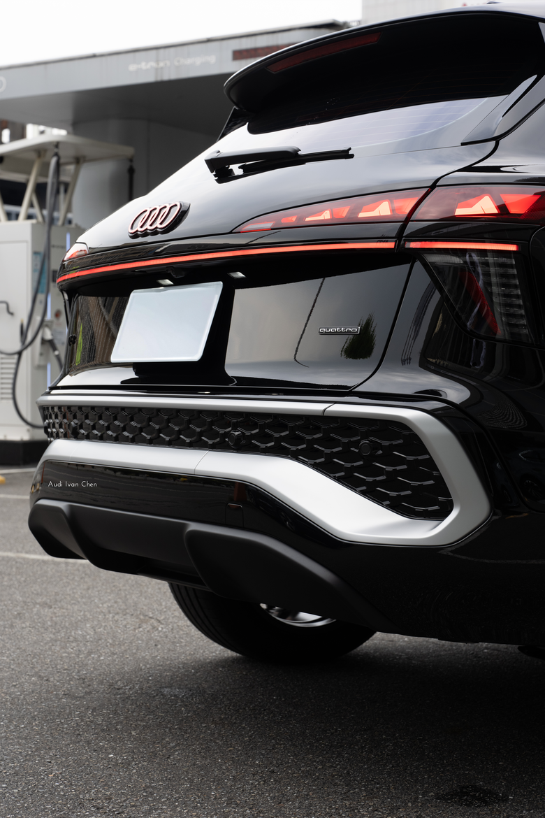 交車分享｜Audi Q3 TFSI quattro 150kW S line｜金屬神迷黑・Mythos Black・0E