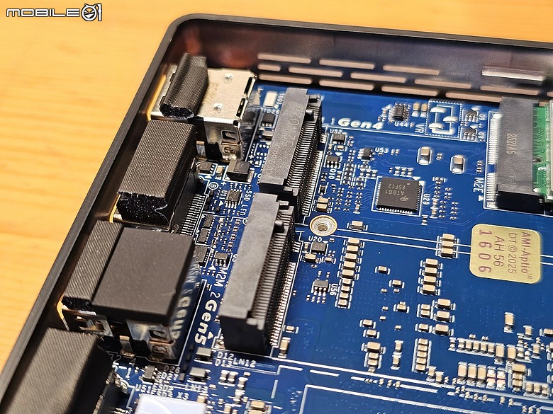 點我看大圖 GIGABYTE BRIX GB-BRU7-255H 迷你電腦開箱