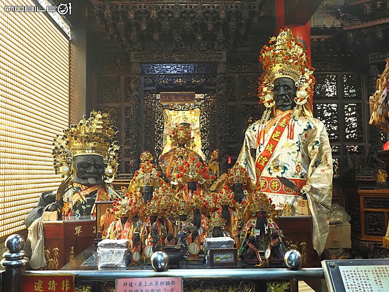 嘉義市立美術館、嘉義文化創意產業園區、嘉義城隍廟、嘉義市郵便局、文化路夜市，外掛美味可口的林聰明沙鍋魚頭、還有繁花似錦的臺南白河蓮花公園 — 2026 端午連假次日遊