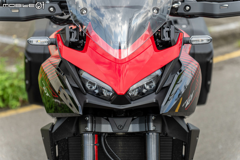 HONDA CB1000 GT 試駕｜不再做選擇，四缸、電懸、運動、舒適我全都要！