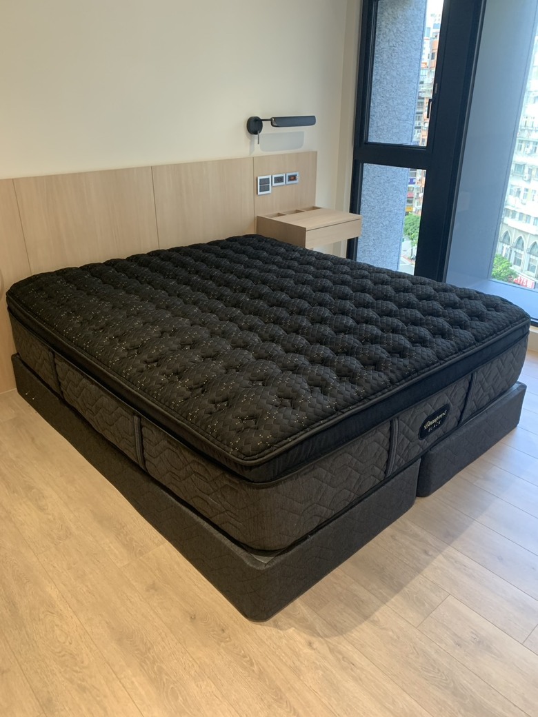 席夢思黑標 4 系列 Series Four - Pillow Top 購買心得