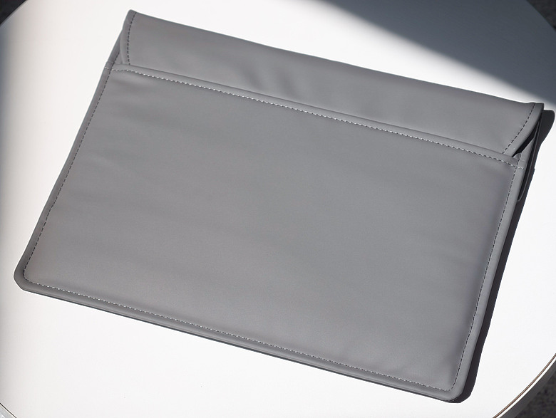 【MacBook防護三法寶】河馬引力HIPPORIZZ Aero 零感鍵盤膜 ▪ Frosta 磨砂保護殼 ▪ WasserElegant 筆電內袋 -開箱評價|實際使用心得與推薦