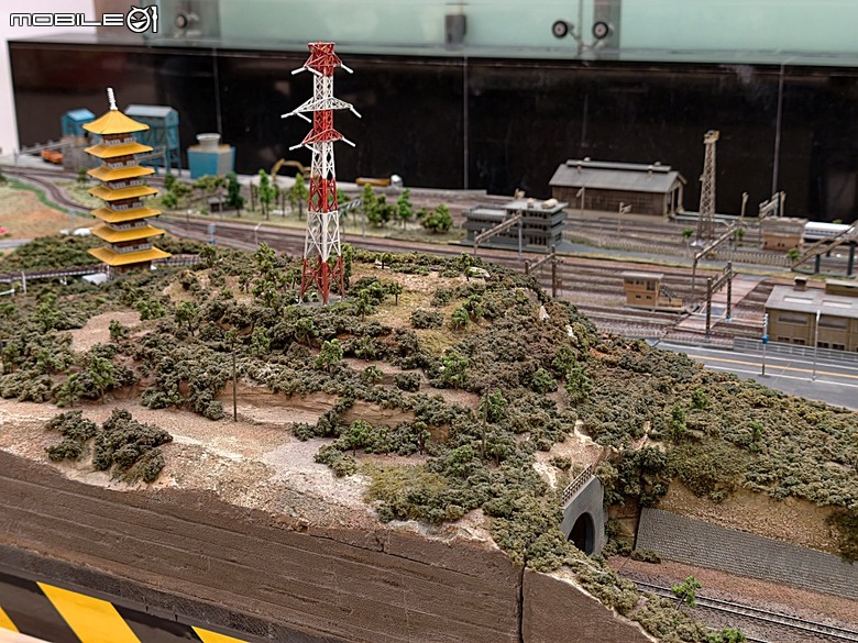 2026年懷舊鐵道場景模型展 in SOGO天母店，附掛吃吃喝喝之 魚君 さかなくん 天母SOGO店之週三鮭魚迴游日半價活動