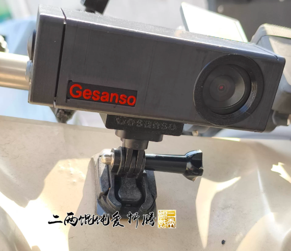 DIY 4k(偽)機車行車紀錄器+car play車機+usb充電器安裝