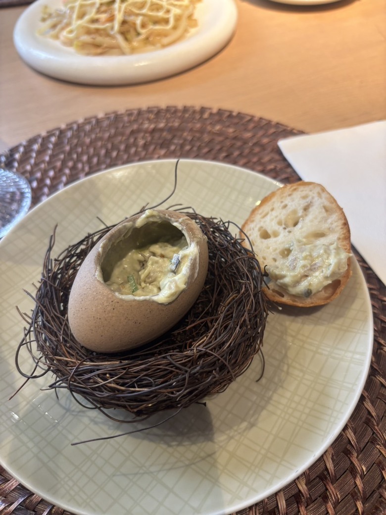 【食記】林口 鍋家菜｜一家四口二訪，1550 套餐從前菜到小牛戰斧一路驚喜，每道菜都吃完