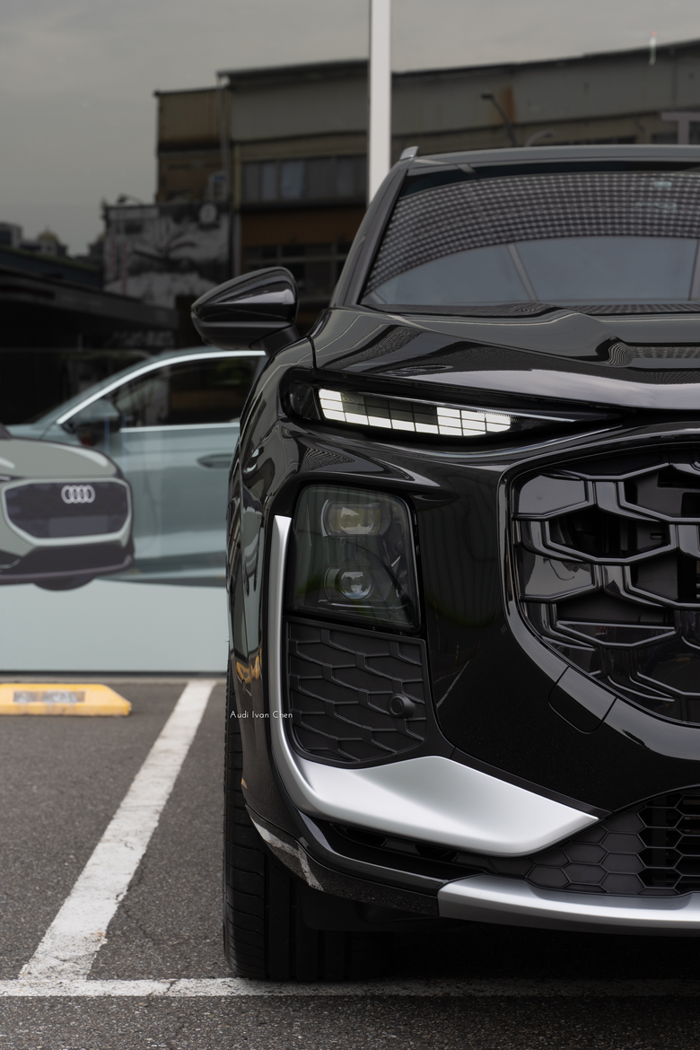 交車分享｜Audi Q3 TFSI quattro 150kW S line｜金屬神迷黑・Mythos Black・0E