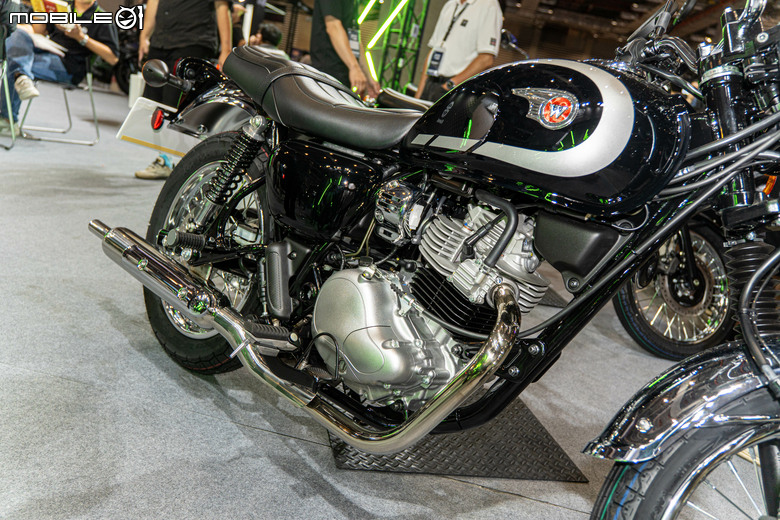 點我看大圖 Kawasaki W230/Meguro S1 重機展齊發,售價 21.8 萬元起!