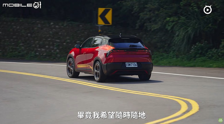 【影音試駕】Alfa Romeo Junior Elettrica 280 Veloce，這蛇很毒！
