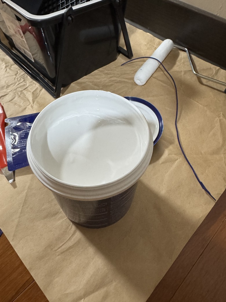 點我看大圖 【圖多慎入】我把整間浴室自己重新上色,最後成果連老婆都嚇到!