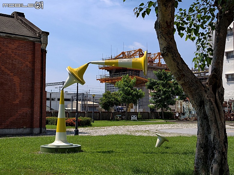 嘉義市立美術館、嘉義文化創意產業園區、嘉義城隍廟、嘉義市郵便局、文化路夜市，外掛美味可口的林聰明沙鍋魚頭、還有繁花似錦的臺南白河蓮花公園 — 2026 端午連假次日遊