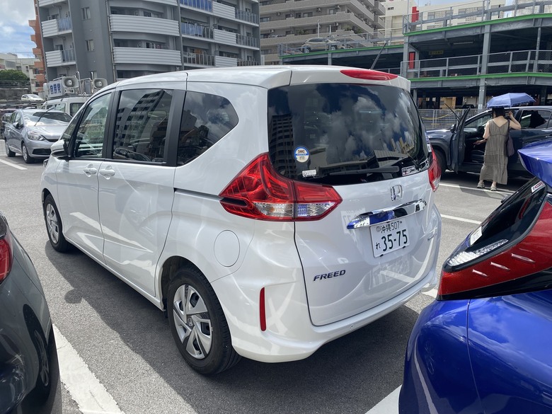 沖繩租車遊~Honda Freed油電