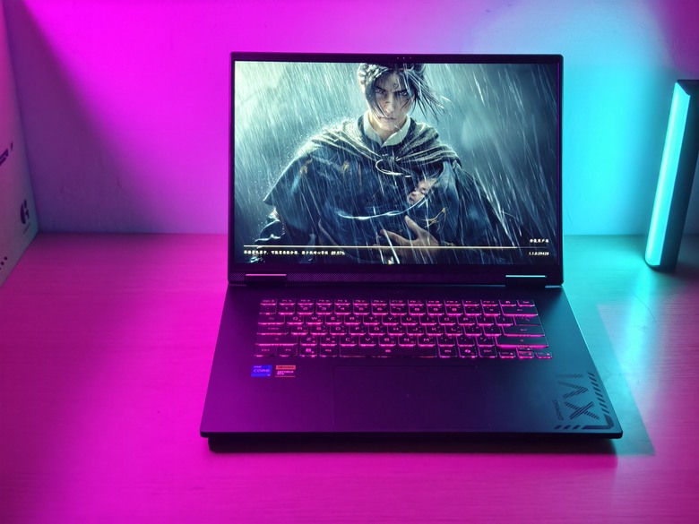 技嘉輕電競筆電小評測GAMING A16 RTX5060