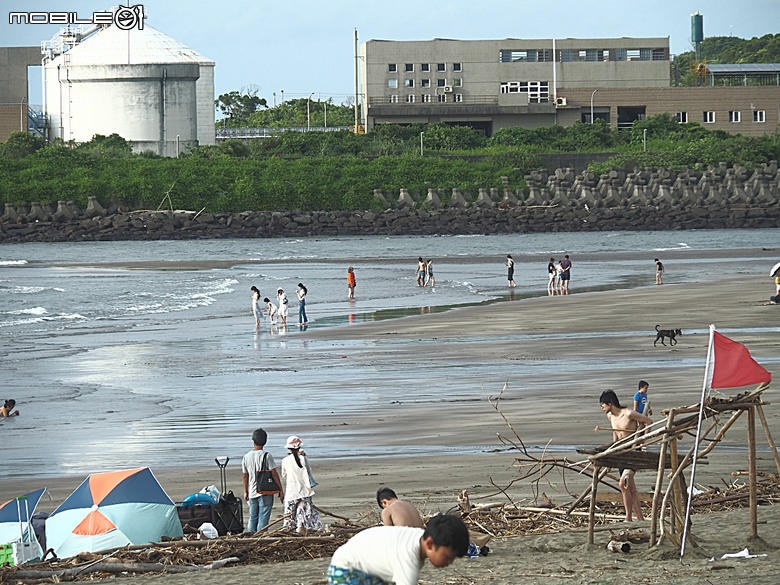 沙灘皮克敏探索之新北市篇 — 萬里海水浴場、金山中角、貢寮福隆海水浴場、石門白沙灣、三芝淺水灣、淡水沙崙、淡江大橋,還有Bossa Nova巴莎諾瓦海景餐廳與依海廚房之吃吃喝喝