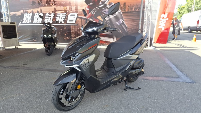 SYM JET SL/SL+ 馭望 競化 in 永安卡丁賽車場