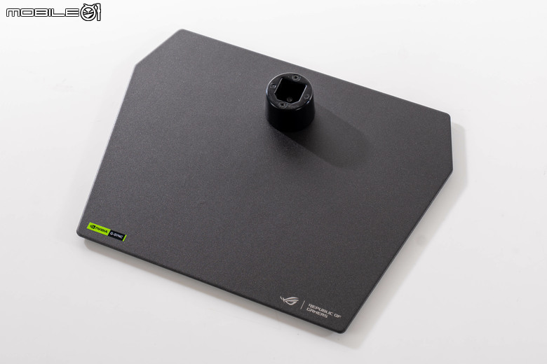 ROG STRIX OLED XG34WCDMS 電競螢幕開箱實測 34 吋寬曲面與 280Hz 高更新率帶來流暢沉浸感受