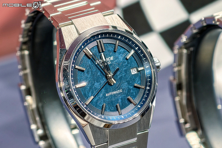 CASIO EDIFICE EFK-200 萬元級「鍛造碳纖維」機械錶發表，同場直擊優化版 EFK-110D！