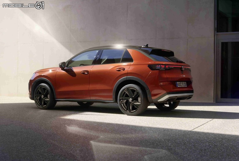 Volkswagen T-Roc 大改款車型展開預售｜首波導入1.5 eTSI動力、同步引進極夜曜影版