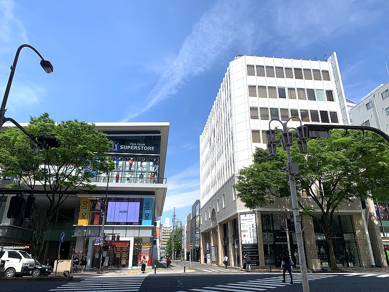 ＜日本＞2024～有個誤會但覺得照片很美的「名古屋一日遊」：東京外星人快閃店、大須觀音、名古屋城(？）、熱田神宮