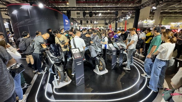 2026 台北重機展 颱風天過後衝 YAMAHA 搶看 XSR155，14.8萬展場價配年底交車真的太香！