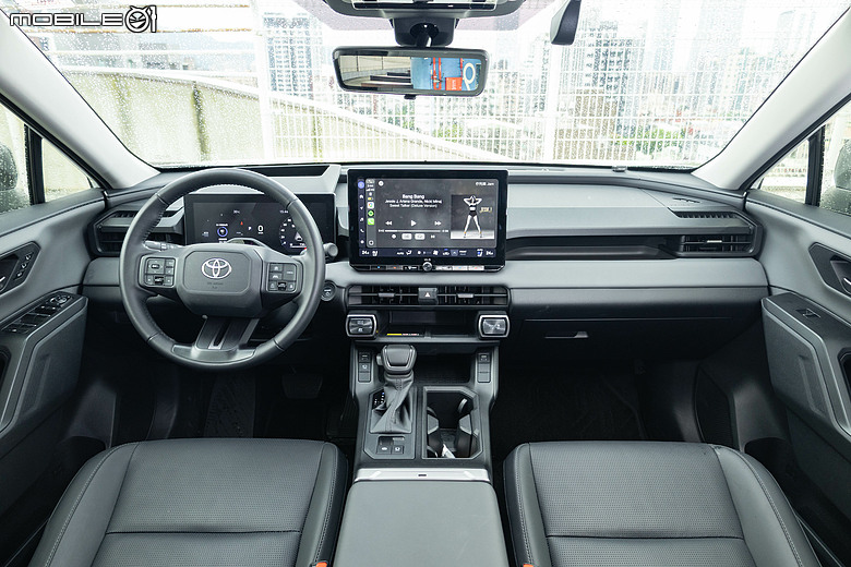 油電車的日韓對決|Toyota RAV4、Kia Sportage 雙車評測以及百公里油耗測試!