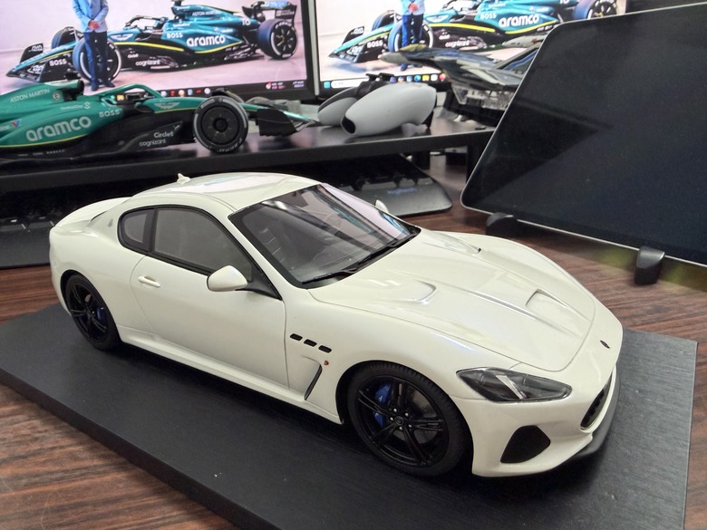 [開箱]1/18 Maserati GranTurismo
