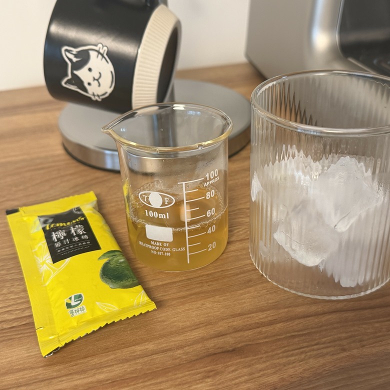 點我看大圖 家裡多了咖啡機,就變老婆的咖啡工(內有特調/跪求飲譜)
