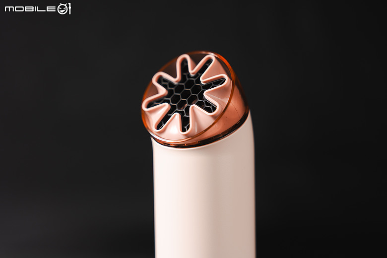 Dyson HushJet Mini Cool 開箱實測|無扇葉手持風扇真能成為夏天隨身降溫神器嗎?