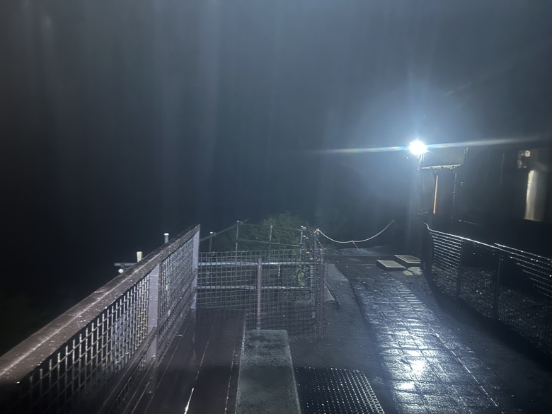 擱一擺雨中挑戰日本之顛-富士山