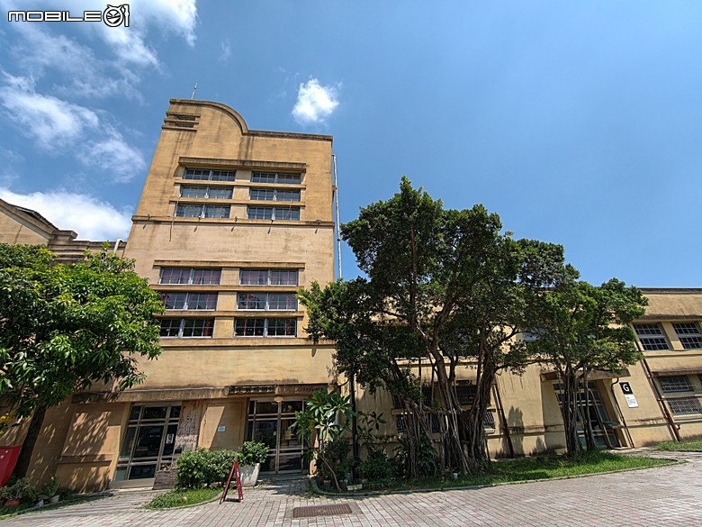 嘉義市立美術館、嘉義文化創意產業園區、嘉義城隍廟、嘉義市郵便局、文化路夜市，外掛美味可口的林聰明沙鍋魚頭、還有繁花似錦的臺南白河蓮花公園 — 2026 端午連假次日遊