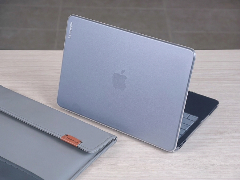 【MacBook防護三法寶】河馬引力HIPPORIZZ Aero 零感鍵盤膜 ▪ Frosta 磨砂保護殼 ▪ WasserElegant 筆電內袋 -開箱評價|實際使用心得與推薦