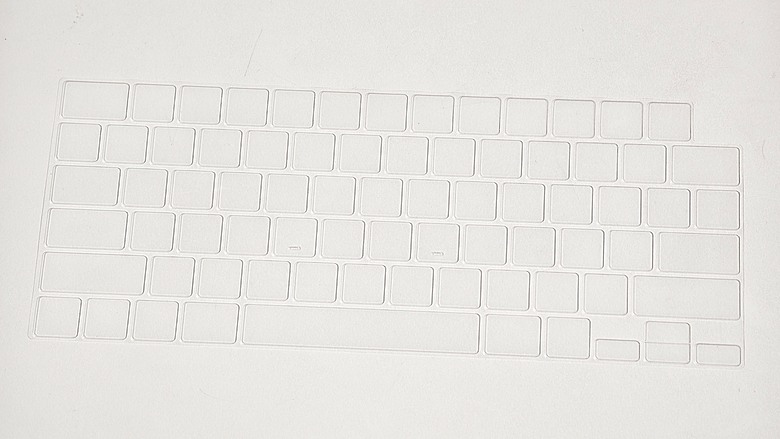 【MacBook防護三法寶】河馬引力HIPPORIZZ Aero 零感鍵盤膜 ▪ Frosta 磨砂保護殼 ▪ WasserElegant 筆電內袋 -開箱評價|實際使用心得與推薦