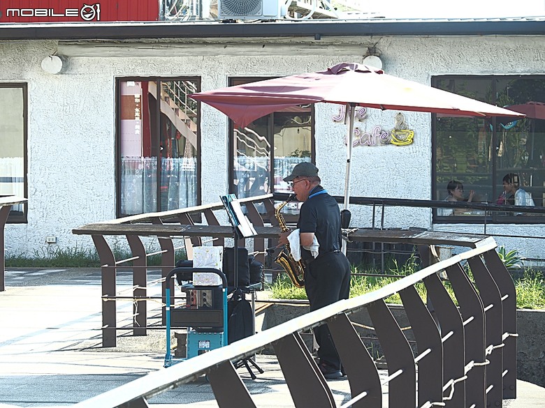 沙灘皮克敏探索之新北市篇 — 萬里海水浴場、金山中角、貢寮福隆海水浴場、石門白沙灣、三芝淺水灣、淡水沙崙、淡江大橋,還有Bossa Nova巴莎諾瓦海景餐廳與依海廚房之吃吃喝喝