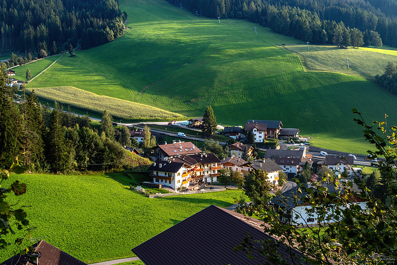 點我看大圖 2024瑞士義大利山脈之旅之19、0827 Panorama di Santa Maddalena富內斯山谷
