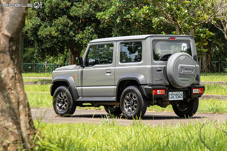 Suzuki Jimny 新年式試駕|補齊ACC、價格凍漲,不再只是任性的大玩具!