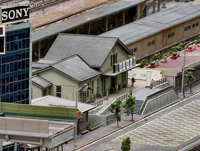 2026年懷舊鐵道場景模型展 in SOGO天母店，附掛吃吃喝喝之 魚君 さかなくん 天母SOGO店之週三鮭魚迴游日半價活動